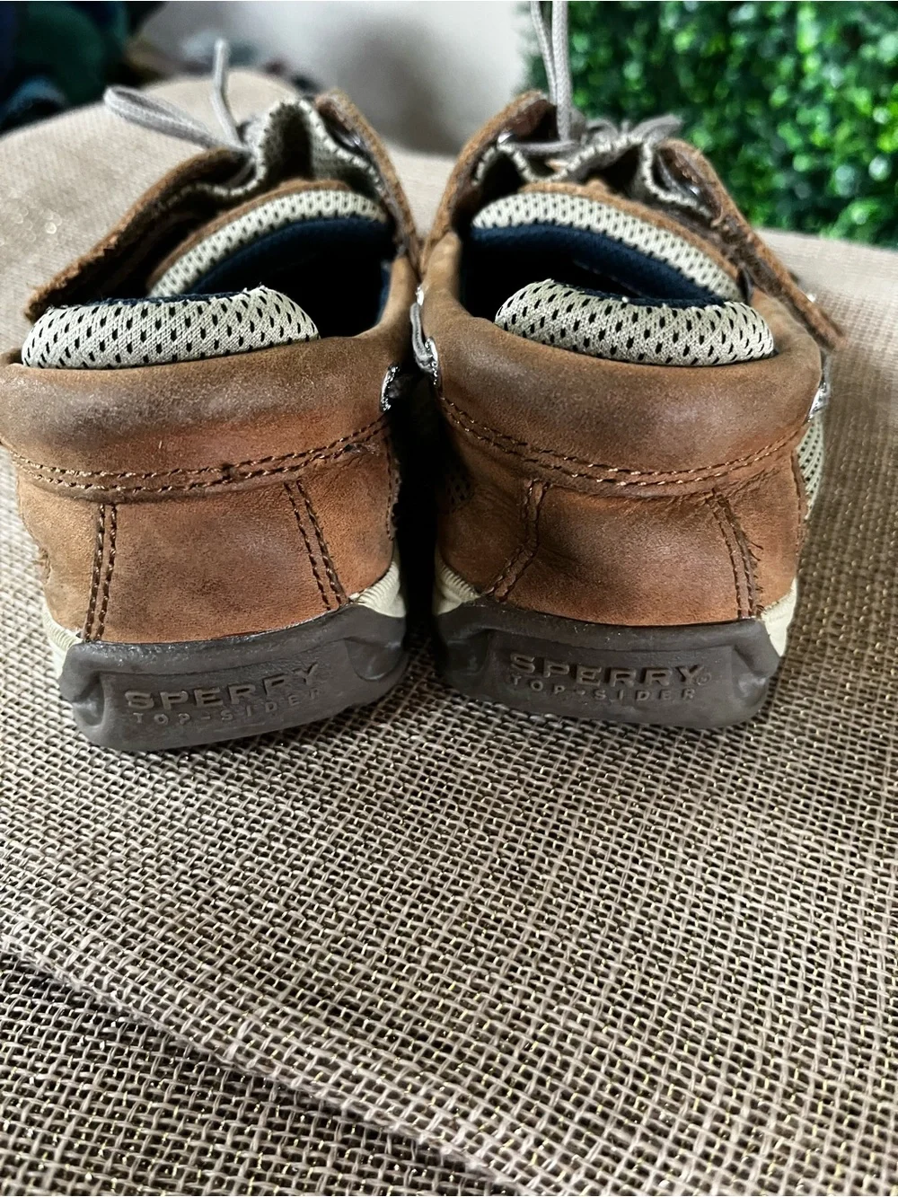 Sperry Tan/Brown Kids Boat Shoes with Laces Preppy